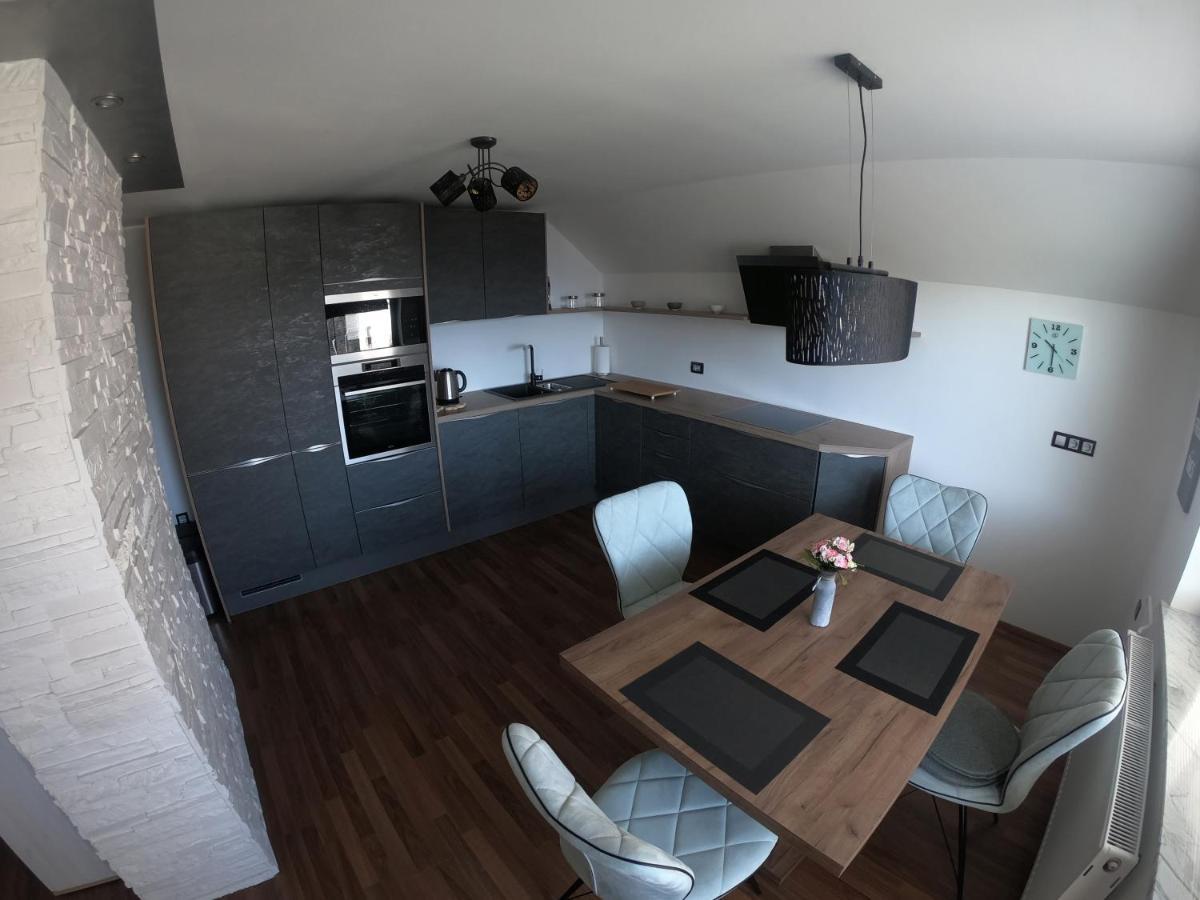 Apartment Landscape - New Modern Apartment Near Bled زغورنجي المظهر الخارجي الصورة