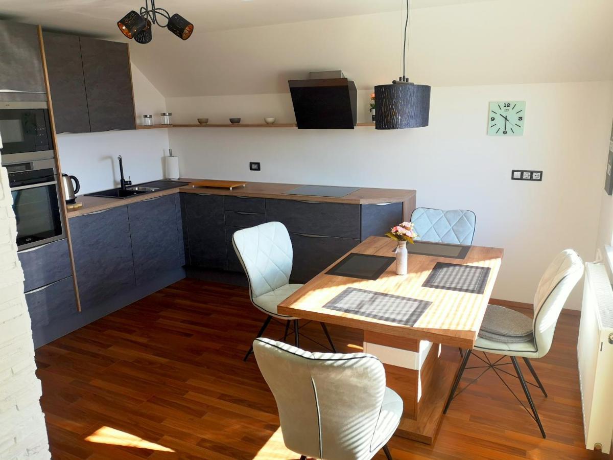 Apartment Landscape - New Modern Apartment Near Bled زغورنجي المظهر الخارجي الصورة
